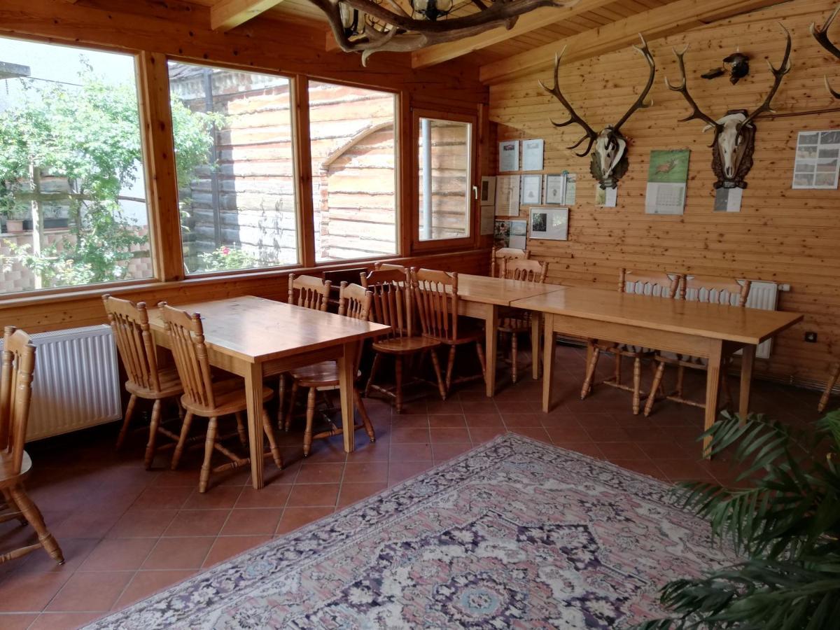 Penzijon Urbanc Bed & Breakfast Lovrenc na Pohorju Exterior foto